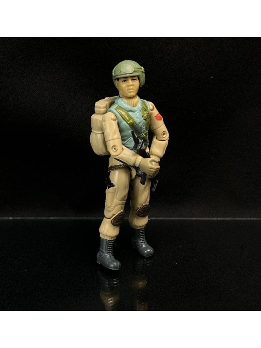 Vintage Hasbro GI Joe Airborne 1983 Complete Helmet Rifle Backpack